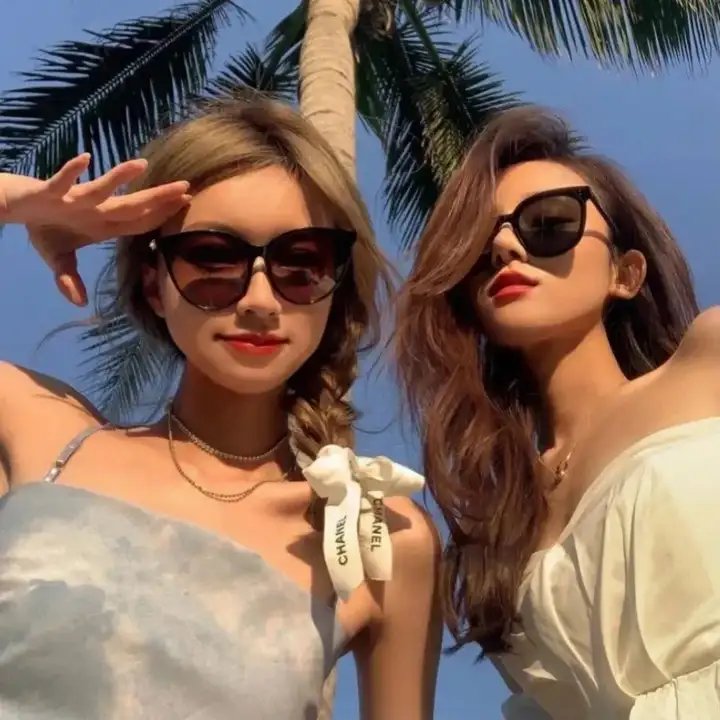 离开后她的世界就此坍塌